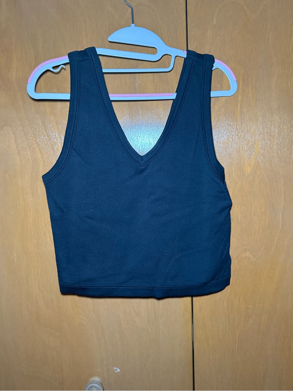 Old Navy Black V-Neck Cropped Tank Top